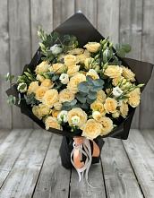 Букет цветов из:  Розы и Лизиантусы в Никольском Воронежской области
