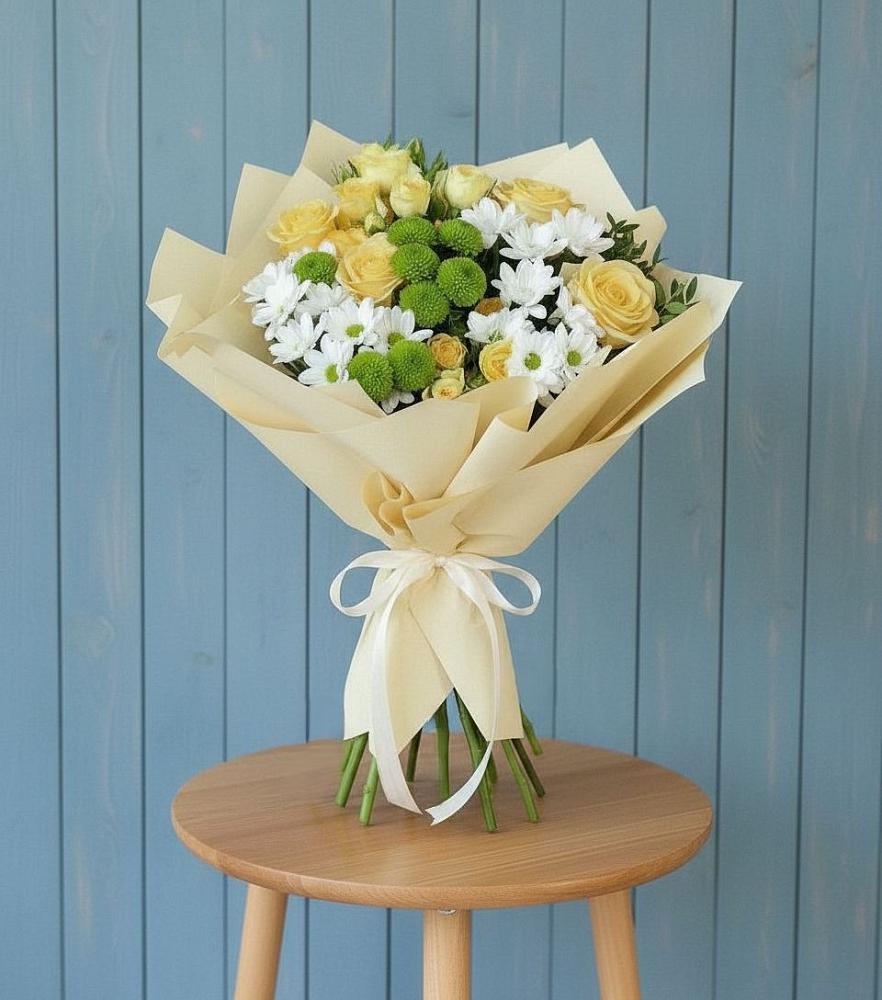 Букет цветов из: Хризантемы и Розы в Никольском Воронежской области