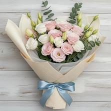 Букет цветов из:  Лизиантусы в Никольском Воронежской области