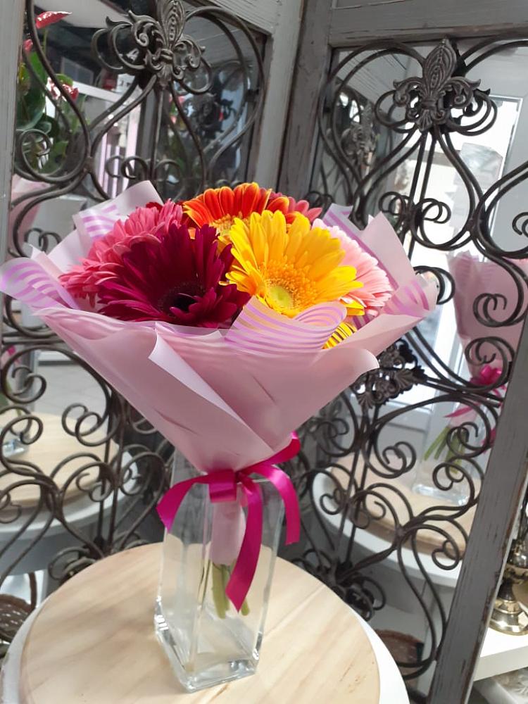 Букет цветов из: Герберы в Никольском Воронежской области