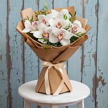 Букет цветов из:  Орхидеи и Розы в Никольском Воронежской области